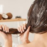 Chăm tóc mượt mà: Đừng để dầu xả bị dùng sai cách