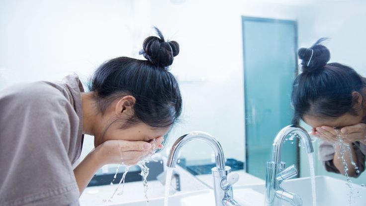 Giảm bóng nhờn mùa hè: Những bước chăm sóc da dầu bạn không thể bỏ qua
