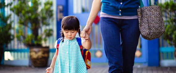 Đừng để lời nói vô tình biến con thành người yếu đuối, thụ động