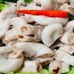 Lòng heo – Món ăn dân dã và những mối nguy thầm lặng