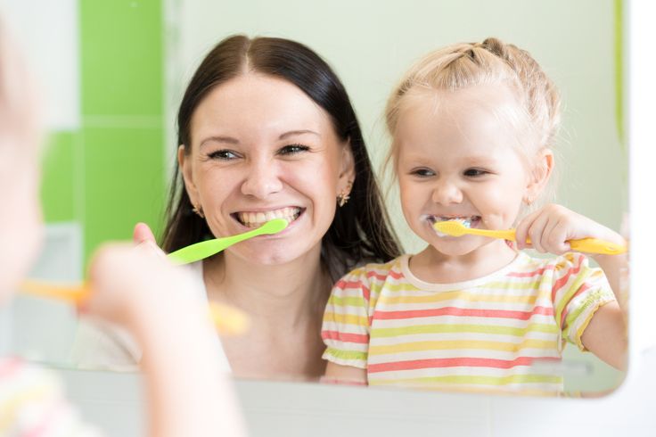 Đánh răng trước hay sau bữa sáng? Chuyên gia tiết lộ thời điểm tốt nhất cho răng miệng