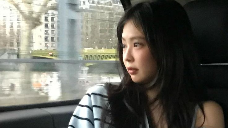 Jennie mạnh mẽ tuyên bố về RUBY: “Tôi không làm nhạc để vừa lòng thị trường”