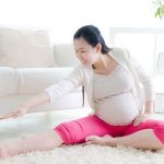 Yoga giữa thai kỳ – Bí quyết giảm đau lưng và giữ dáng cho mẹ bầu