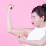 Cánh tay thon gọn không còn là mơ ước nếu bạn kiên trì áp dụng những cách này