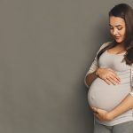 6 mẹo giảm đau lưng cho bà bầu theo lời khuyên từ bác sĩ sản khoa