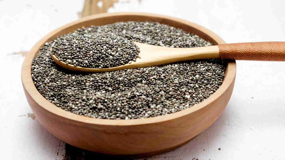 Ăn hạt chia đúng cách: Tránh dùng chung với 5 nhóm thực phẩm sau