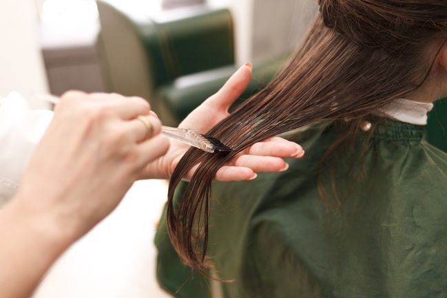 Keratin phục hồi tóc – đẹp nhanh nhưng tiềm ẩn nhiều rủi ro