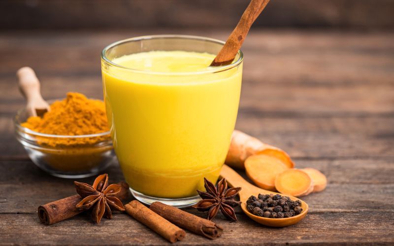 5 loại thức uống giúp giảm viêm và hỗ trợ xương khớp khỏe mạnh