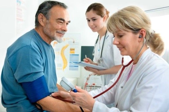 Bữa ăn quen thuộc nhưng tiềm ẩn “bẫy” tăng huyết áp bạn không ngờ tới
