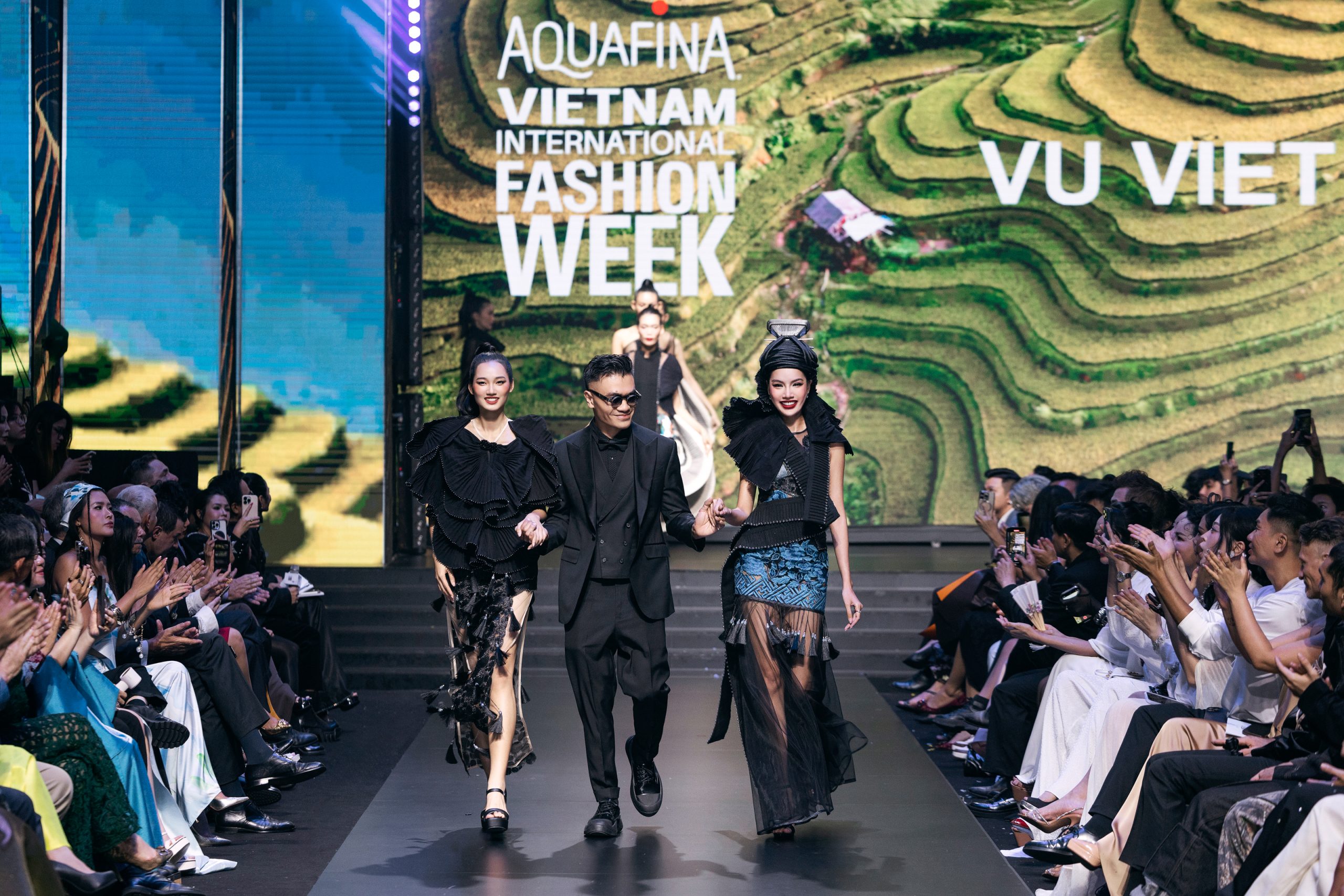 Kỷ niệm cột mốc 20 mùa, Aquafina Vietnam International Fashion Week chọn Vũ Việt Hà mở màn Thu - Đông 2025