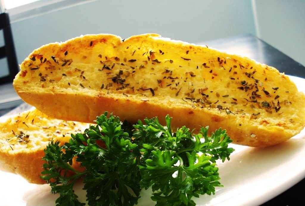 Bánh mì bơ, trứng và phô mai – xu hướng “thân thiện đường huyết” của người ăn kiêng hiện đại
