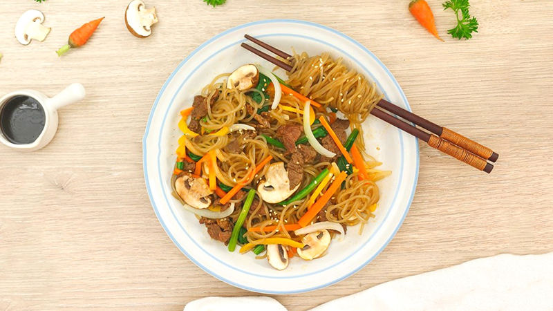 Miến trộn thịt bò – món ăn “ngon mắt, vừa miệng” cho cả nhà