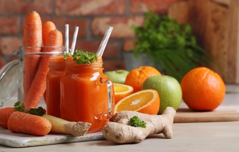 Tăng miễn dịch, giảm viêm với nước ép rau củ kết hợp gia vị