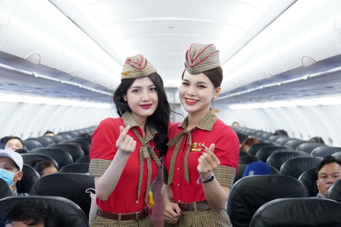 Đồng phục Vietjet Air gây “sốt” mạng xã hội Trung Quốc, được khen năng động và hiện đại
