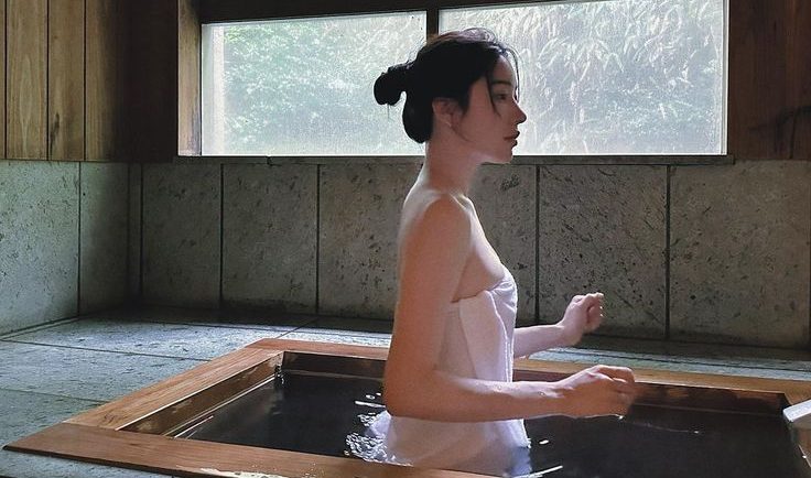 6 thói quen mùa lạnh âm thầm “đẩy nhanh” lão hoá ở phụ nữ ngoài 30