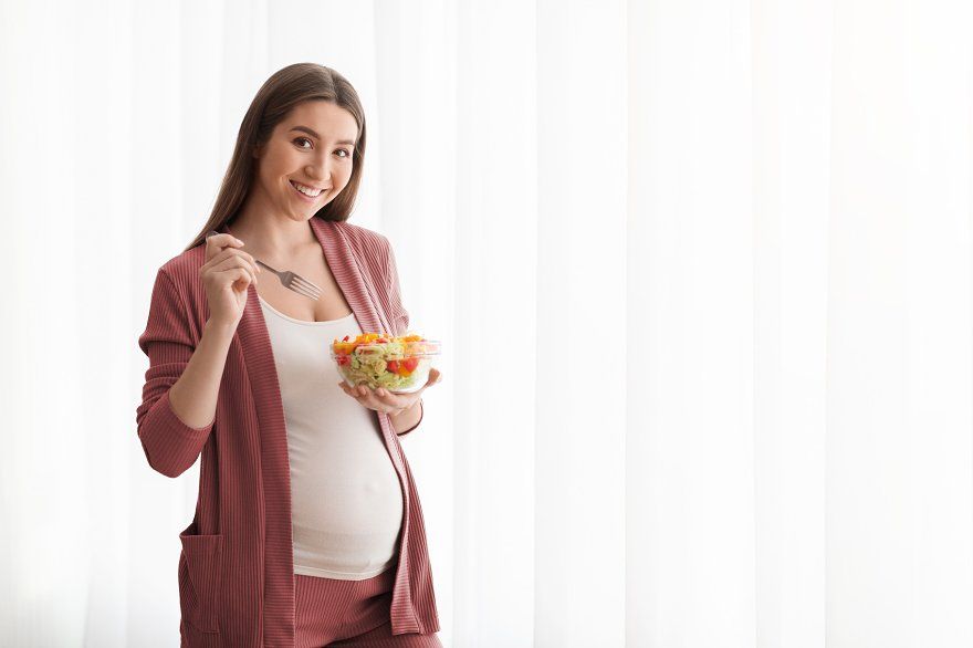 Chế độ dinh dưỡng cho mẹ bầu: Ăn đúng cách để con phát triển toàn diện ngay từ trong bụng