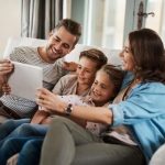 Thay vì nói “không có tiền”, hãy dạy con cách hiểu giá trị của đồng tiền đúng cách