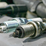 Nhận biết sớm 7 dấu hiệu bugi ô tô sắp hỏng để tránh hư động cơ