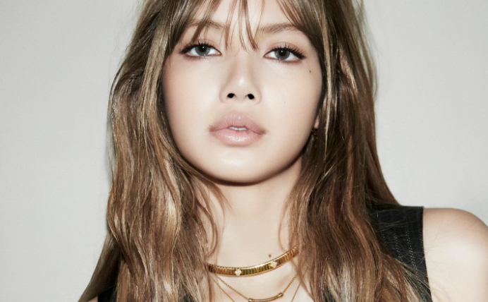 Lisa lập kỷ lục mới: Vogue Korea lần đầu đưa “vũ trụ Lisa” lên bìa cùng BVLGARI