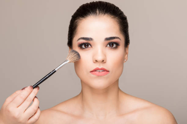 Khi trang điểm “quá tay” biến bạn thành người già hơn