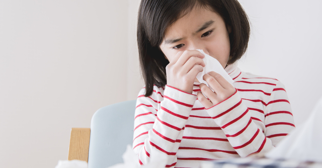 Tăng sức đề kháng cho trẻ mùa cúm: 5 dưỡng chất cha mẹ cần biết