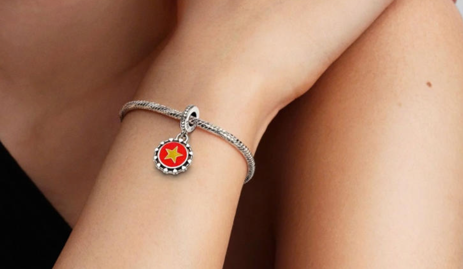 Biểu tượng Việt Nam trong thiết kế mới của Pandora