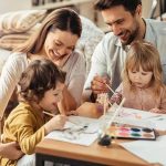 Chuyên gia cảnh báo: 3 hành vi cha mẹ hay làm khiến trẻ giảm khả năng tư duy