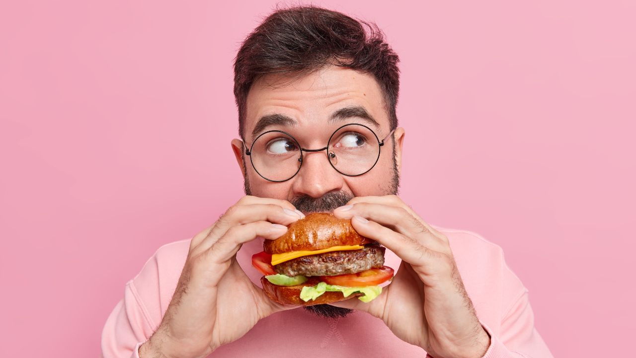 Người trẻ tăng axit uric: Đừng xem nhẹ