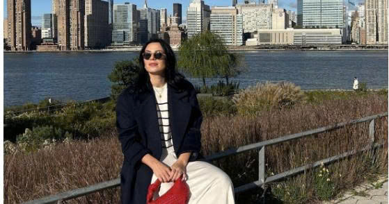 Gợi ý mix & match: Áo khoác nào hợp với từng kiểu váy trong mùa lạnh?