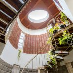 Nhà phố bớt bí nhờ giếng trời: Giải pháp kiến trúc nhỏ, lợi ích lớn