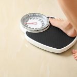 Các thói quen khiến cân nặng “leo thang” không ngờ tới