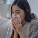 Những yếu tố khiến một số người dễ mắc cảm lạnh hơn người khác