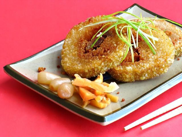 Rán bánh chưng theo cách này, giòn lâu mà không hề ngấm dầu