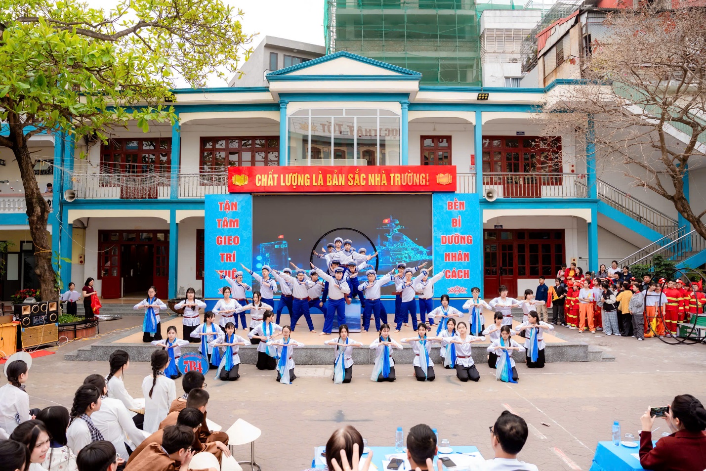 Sôi động sân chơi “Vũ điệu tháng Ba” tại Trường THCS Tô Hiệu, Hải Phòng