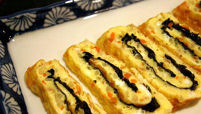 Trứng cuộn vàng óng: Món ngon dễ làm cho mọi bữa ăn