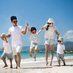 Đi biển dịp 30/4–1/5: Chuẩn bị đủ những món này để chuyến đi trọn vẹn, không “toang” phút chót