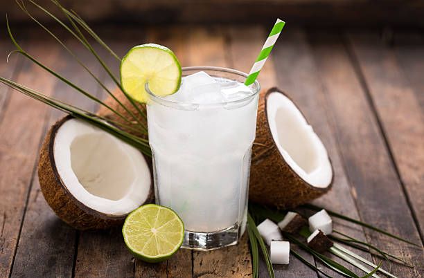 Thức uống rẻ tiền nhưng lợi hại: Nước dừa và loạt công dụng ít ai ngờ