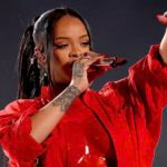 Rihanna khiến Met Gala “nổ tung” khi lộ bụng bầu lần ba trên thảm đỏ