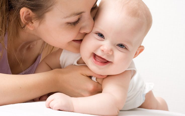 Nhận biết trẻ thông minh từ những tháng đầu đời qua 5 dấu hiệu sau