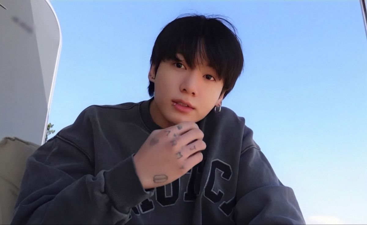 Từ K-pop đến đỉnh cao quốc tế: Jungkook sánh vai cùng Billie Eilish, Harry Styles