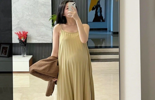 Công thức mix đồ giúp mẹ bầu luôn rạng rỡ và tự tin