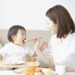 Buổi sáng nên cho trẻ ăn gì để tràn đầy năng lượng cả ngày?