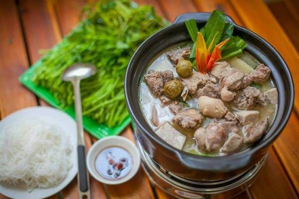 Món vịt om sấu – Gợi nhớ hương vị mùa hè Hà Nội