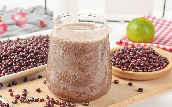 Ba loại sữa hạt giúp ấm tỳ vị, ngủ ngon và da dẻ hồng hào cho phụ nữ trung niên