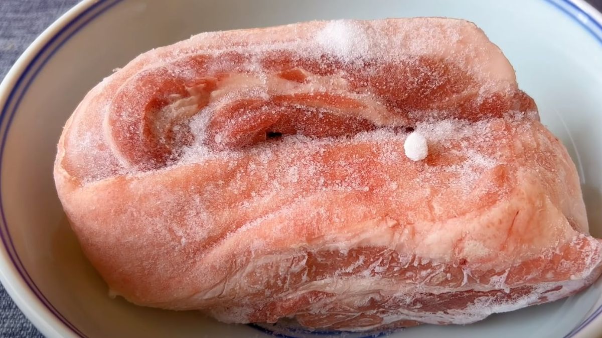 Bí quyết rã đông thịt cấp tốc, không mất nước, không bở nát