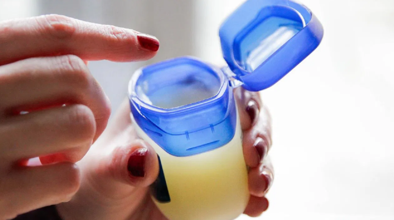 “Slugging” – xu hướng dưỡng ẩm làm căng mọng da mùa lạnh, nhưng không dành cho da dầu