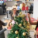 Trang trí văn phòng dịp Giáng sinh: Vừa đủ để tạo không khí cuối năm