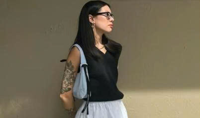 Tủ quần áo gọn nhẹ vẫn đủ mặc đẹp cả tuần