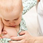 Tiêm chủng cho bé: Những điều cha mẹ nhất định phải hiểu