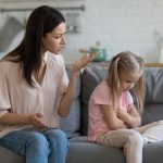 Vì sao càng dạy càng phản kháng? 5 lỗi cha mẹ dễ mắc phải